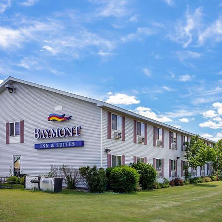 Baymont By Wyndham Marinette Hotel Bagian luar foto